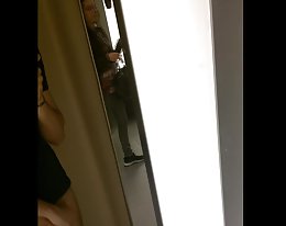 Teinit käyttävät kaksi vaarit