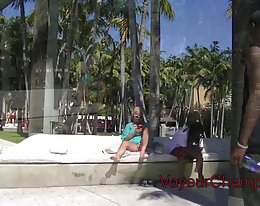 Busty britti - usko ruskea 1